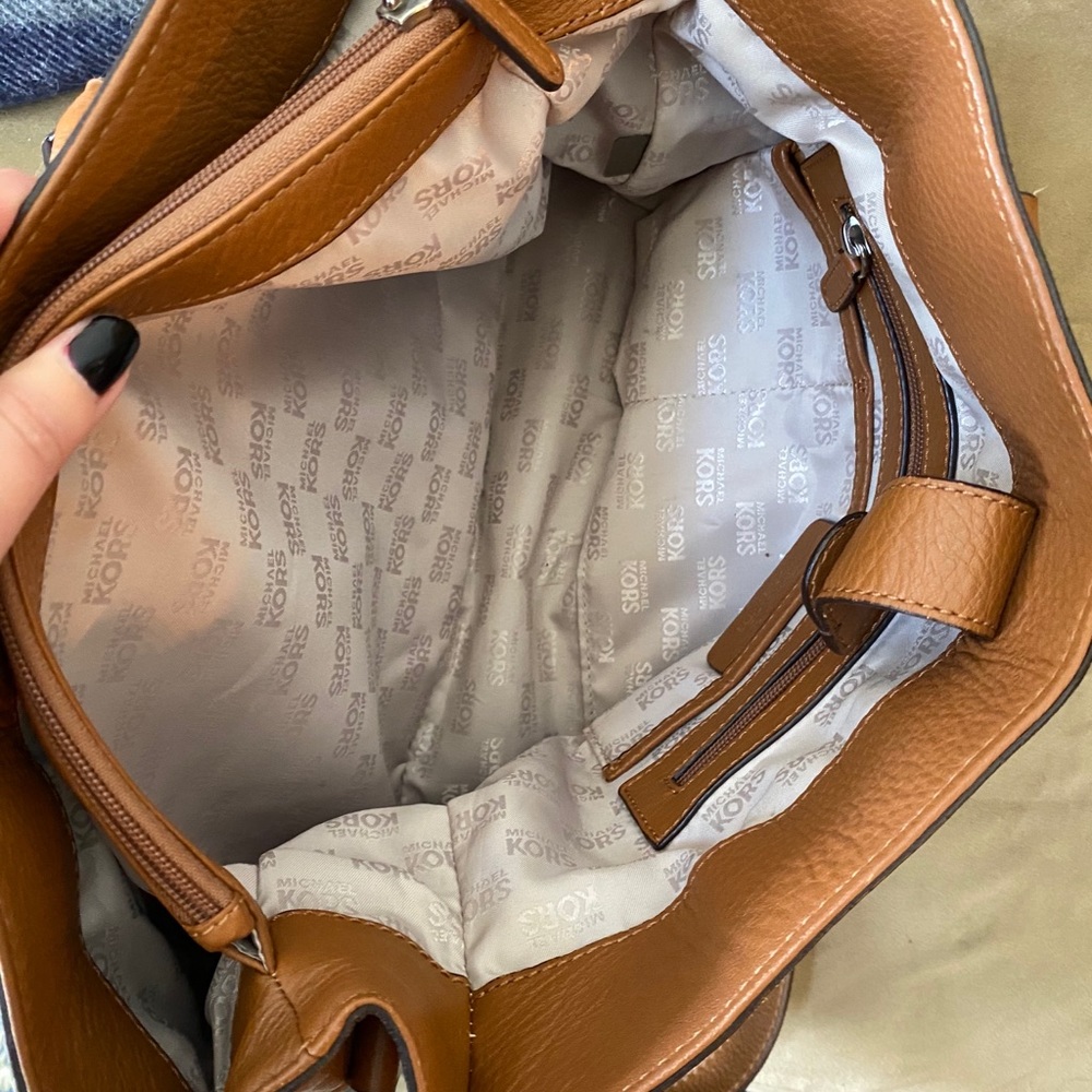 Michael Kors Purse - Picture 7 of 9